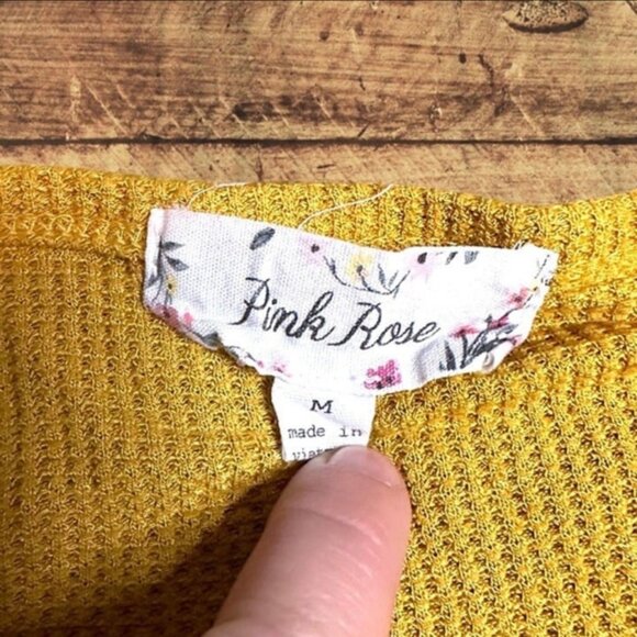 Pink Rose Mustard Yellow‎ Waffle Knit Short Sleeve Button Down Tie Top Size M - Picture 9 of 9